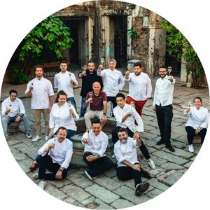 Hendrik Otto mit Krug in Mexiko